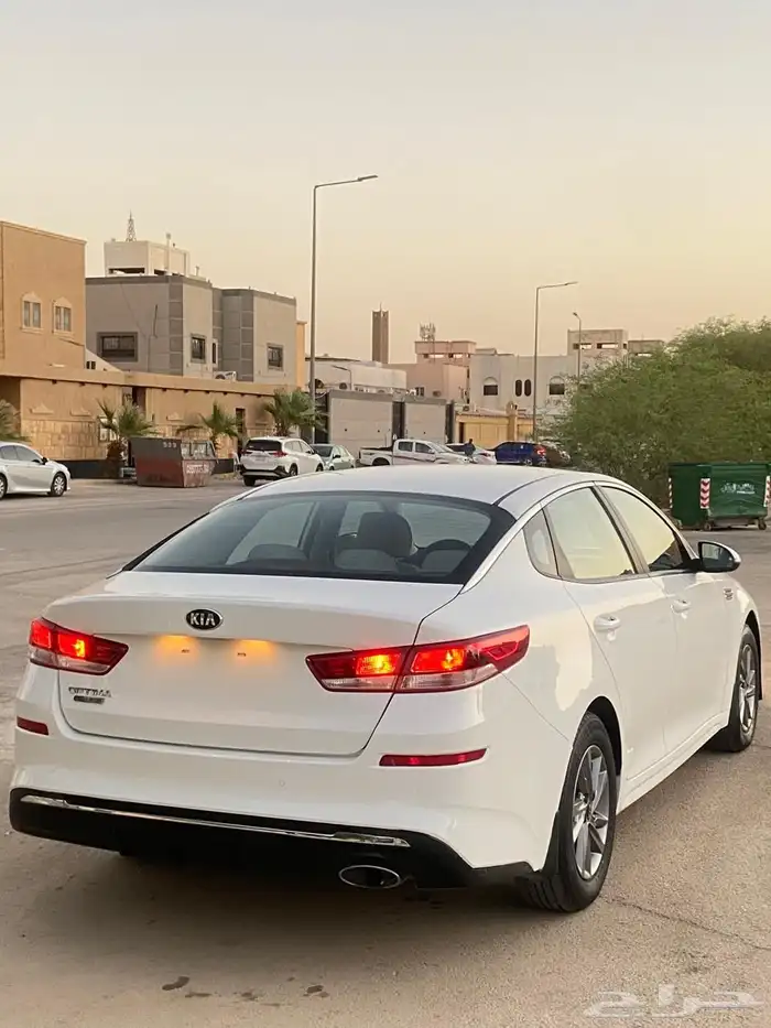كيا اوبتيما 2020 3