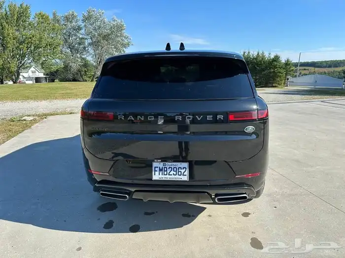 لاند روفر رانج روفر سبورت Range Rover Sport P400 موديل 2023 3