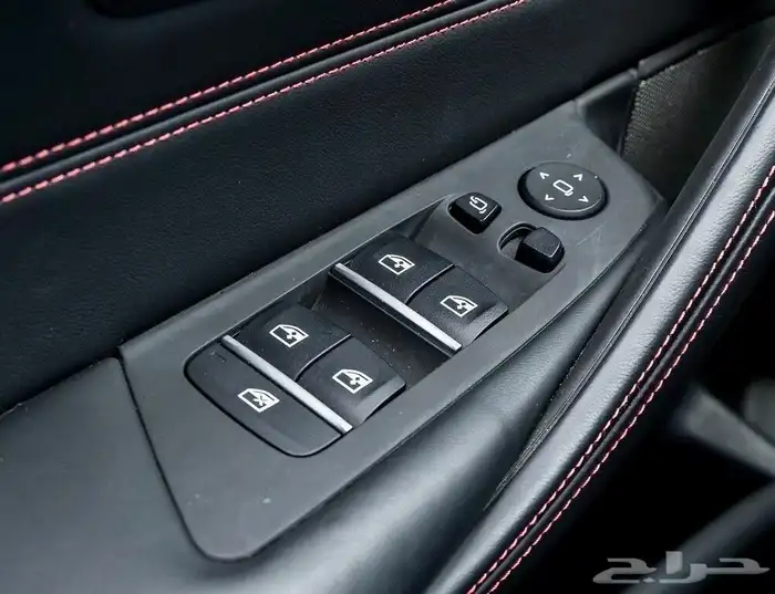 للبيع BMW - M5 - Cs موديل 2022 شبه اصفار وارد كندا 25
