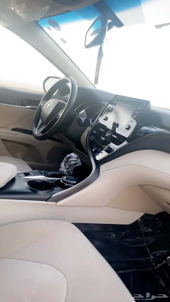 للبيع كامري 2022GLE وكاله 16