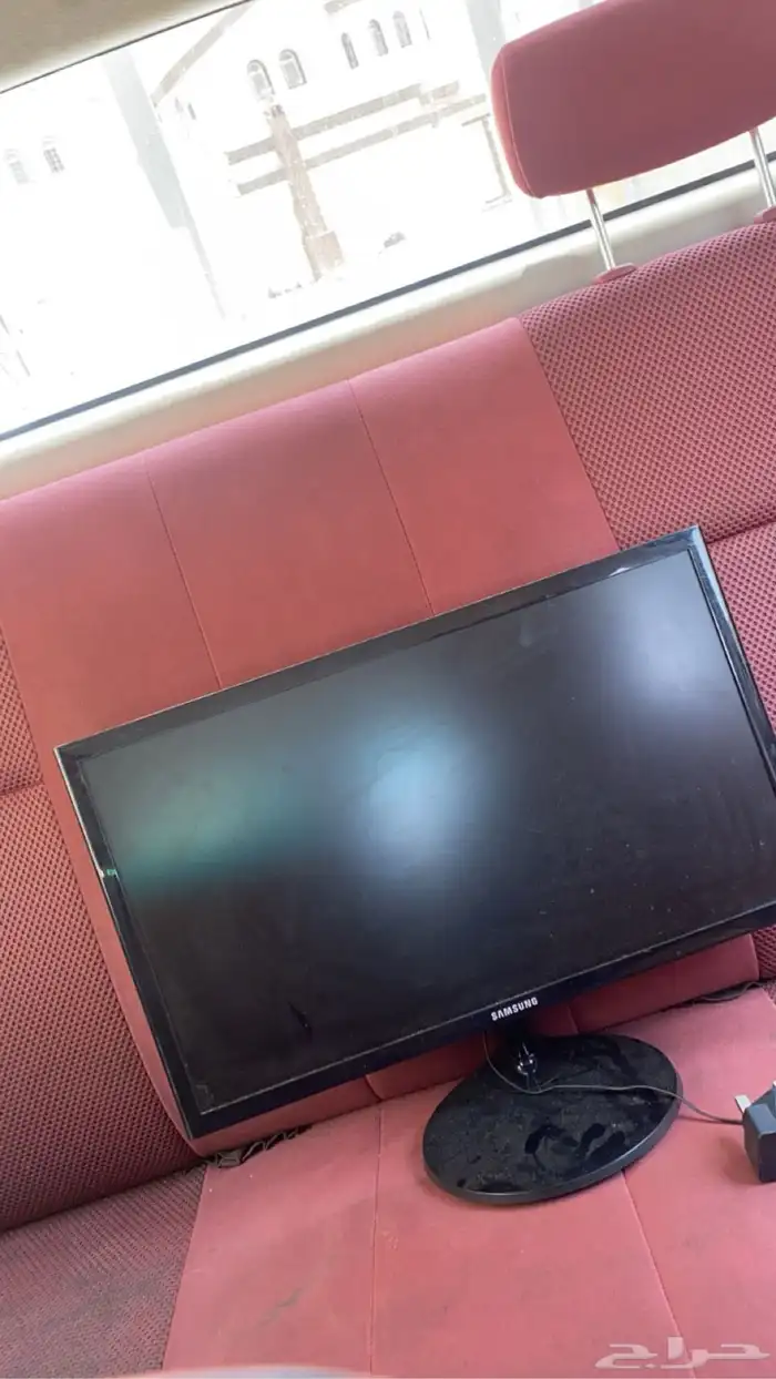 شاشة قيمنق نظيييفه وسعر جميلل 1