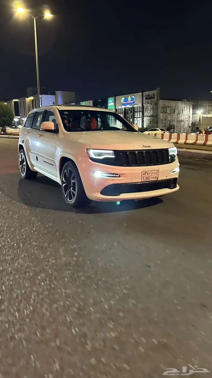 جيب شروكي SRT 7
