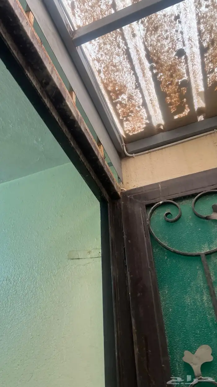 باب حديد كبير 2