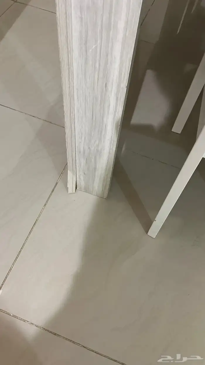 طاولة طعام 2