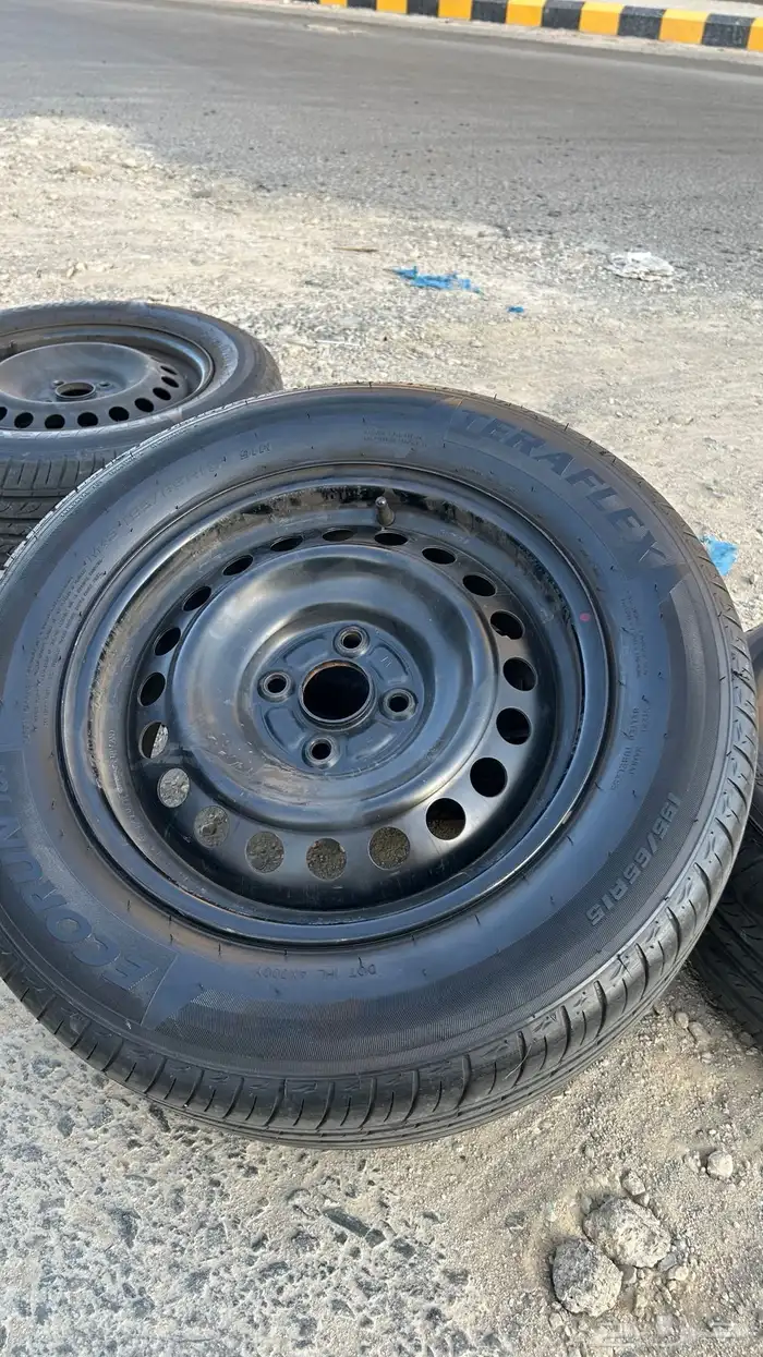 جنوط يارس مقاس 15 اصلي مع كفراتها صيني استخدام 6 اشهر فقط 2