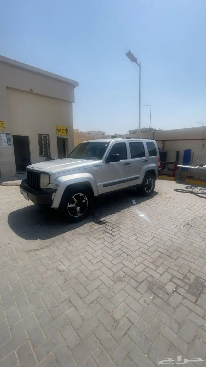 جيب شروكي 2012 1