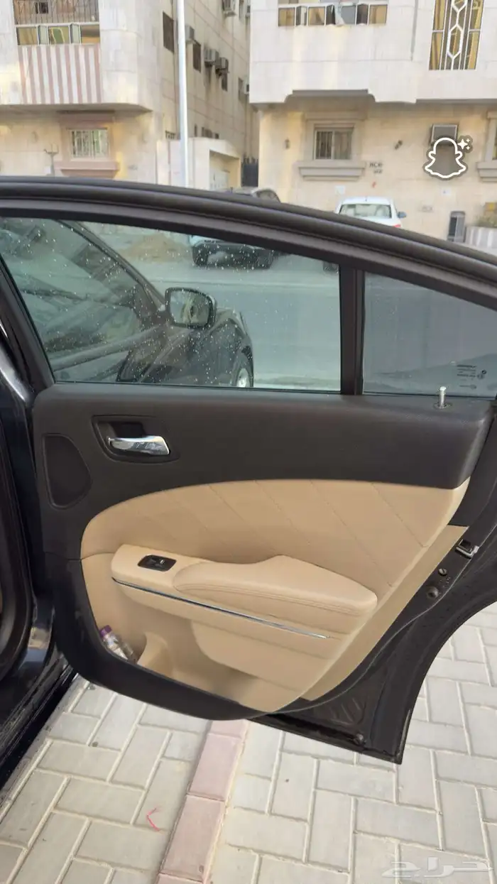 دوج تشارجر 2012 V8 11