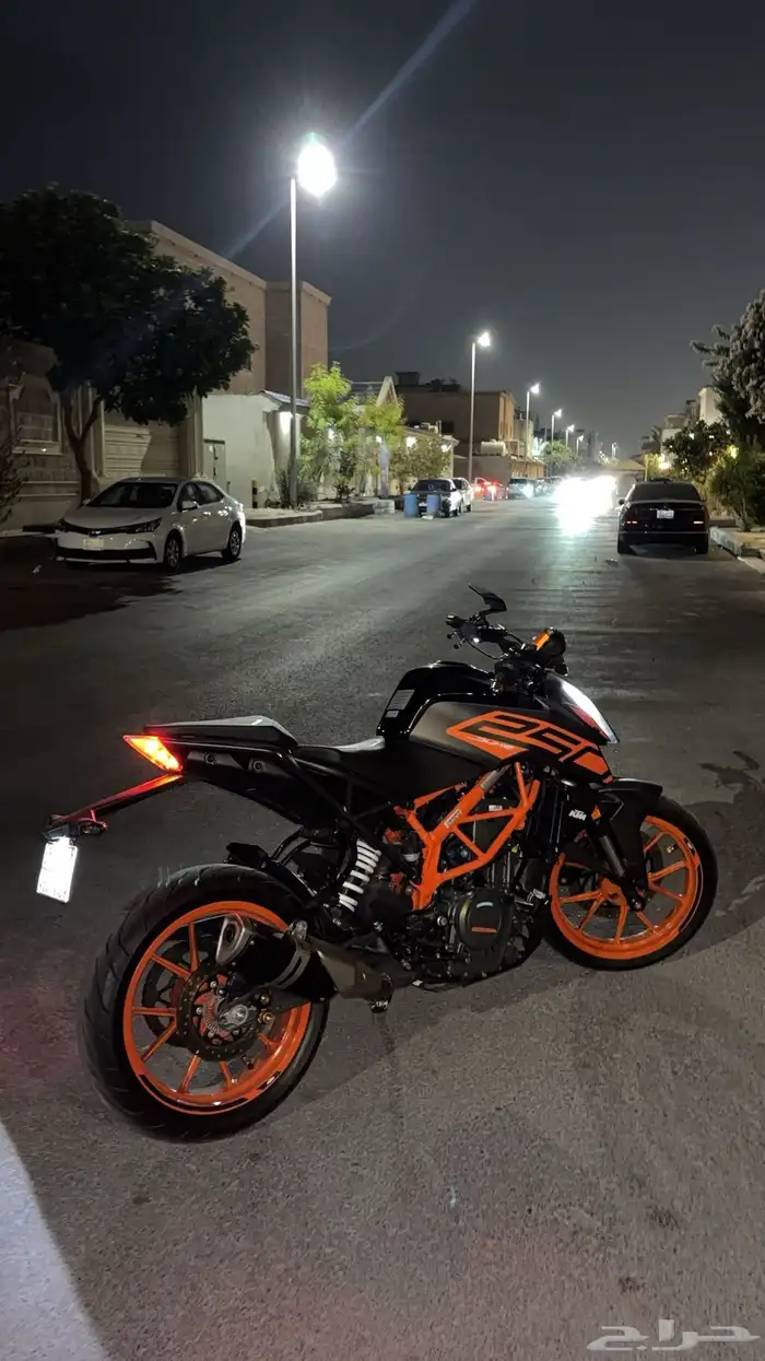 دباب ktm duke 250 موديل 2022 1