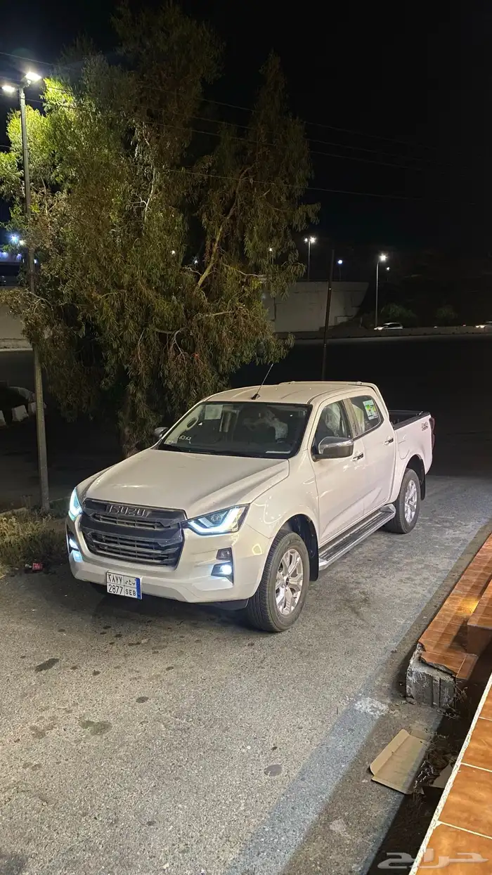ايسوزو ديماكس 2024 فل كامل 0