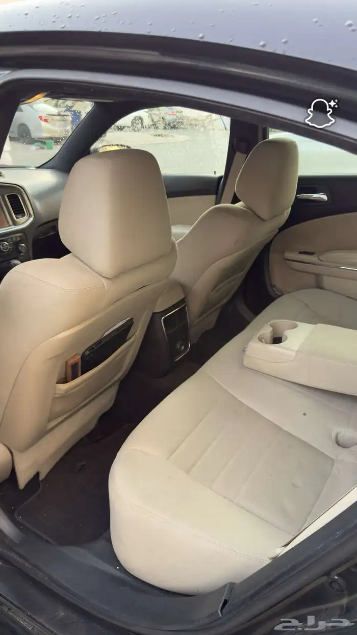 دوج تشارجر 2012 V8 10