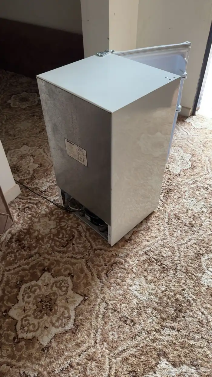 ثلاجة صغيرة مستعملة 0