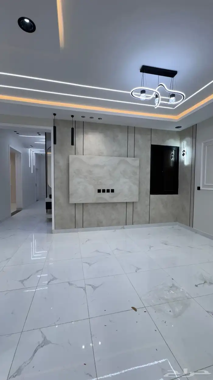 للبيع شقق ارضيه ببايكه سياره وعلوى مع سطح مخطط الراجحي 26