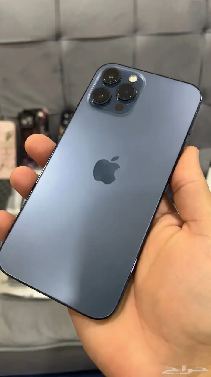 أيفون 12 بروماكس 2