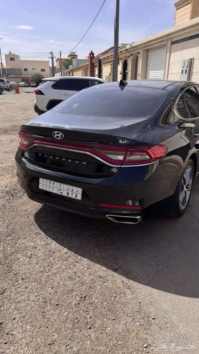 ازيرا 2019 كوريا بدون فتحه 1