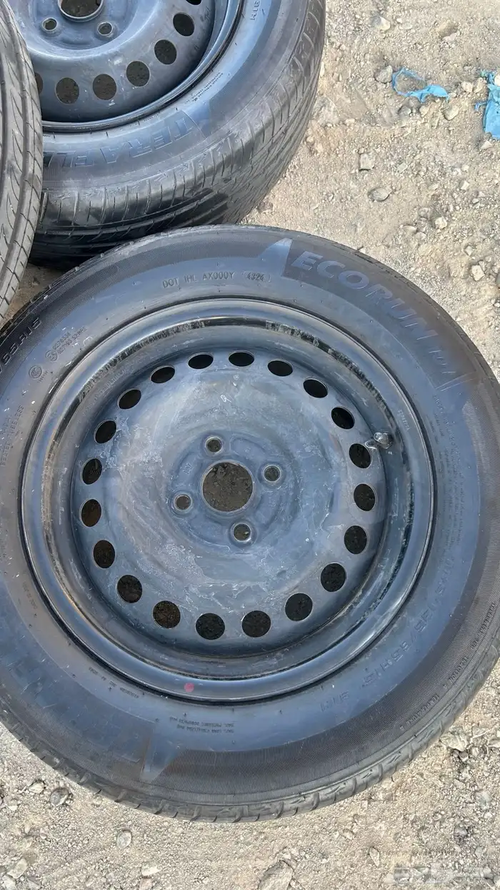 جنوط يارس مقاس 15 اصلي مع كفراتها صيني استخدام 6 اشهر فقط 0
