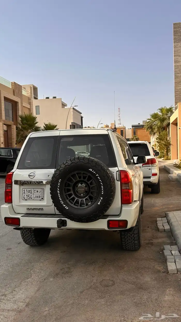 للبيع كفرات حجري بي اف قدرش وجنوط فتك شركة ريدانس 0