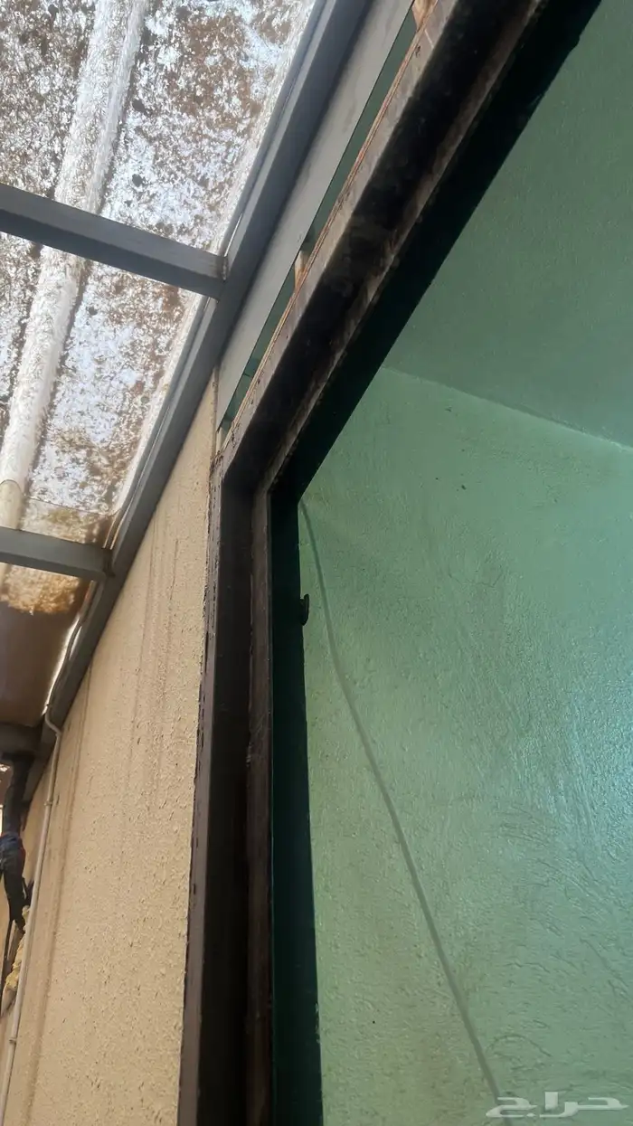 باب حديد كبير 0