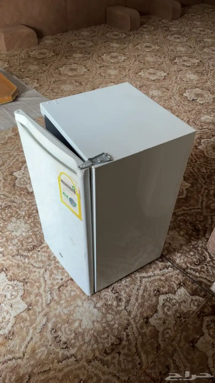 ثلاجة صغيرة مستعملة 2