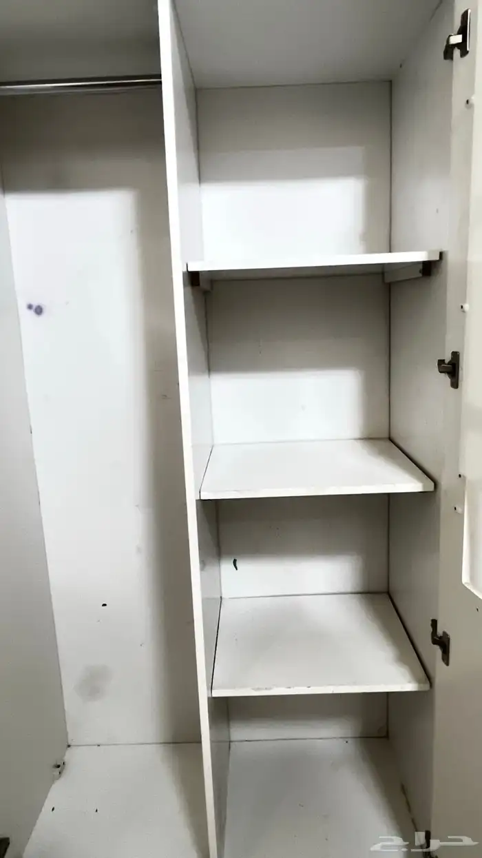 دولاب ملابس خشبي للبيع 2