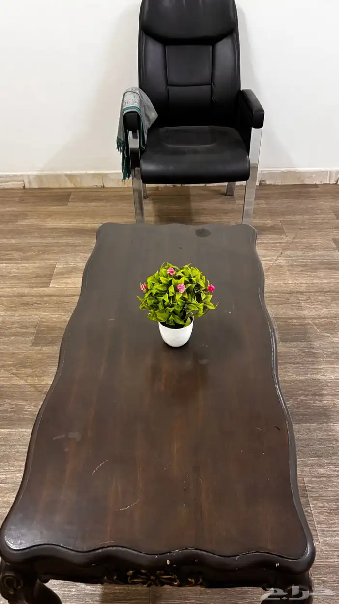 طاولات وكراسي بجودة ممتازه وجديده 8