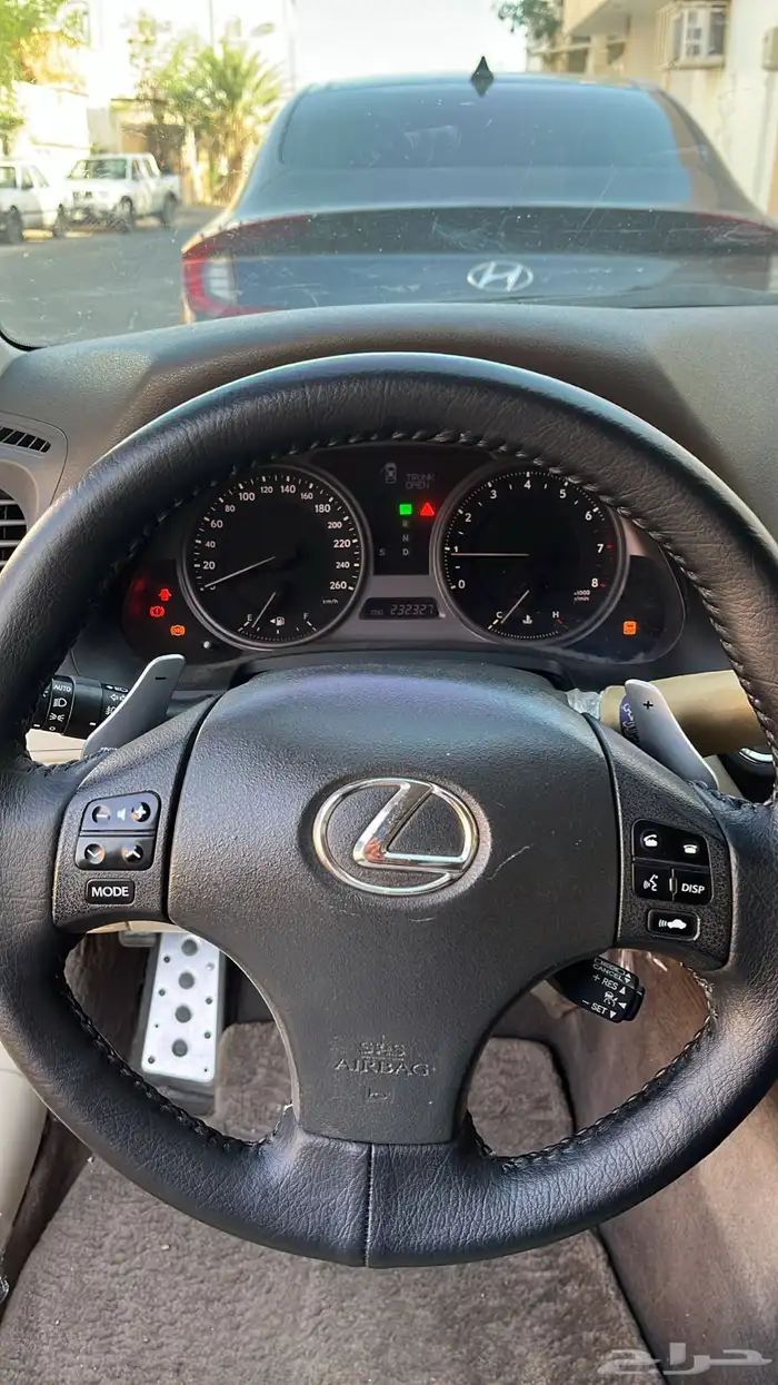 لكزس 2009 is 13
