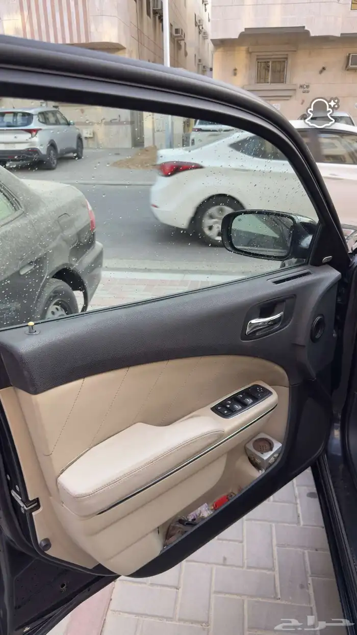 دوج تشارجر 2012 V8 7