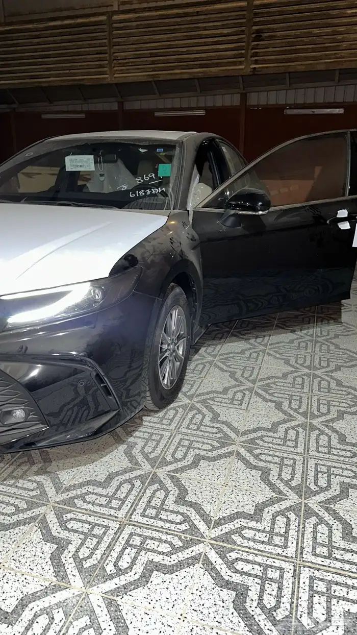 كامري 2025 اسود ستاندر بنزين E 0