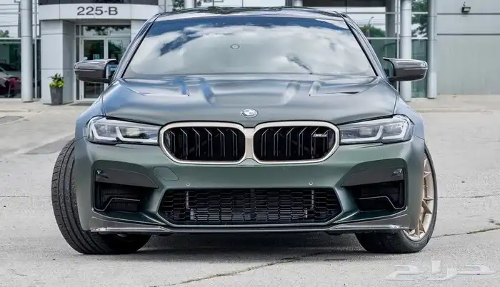 للبيع BMW - M5 - Cs موديل 2022 شبه اصفار وارد كندا 1