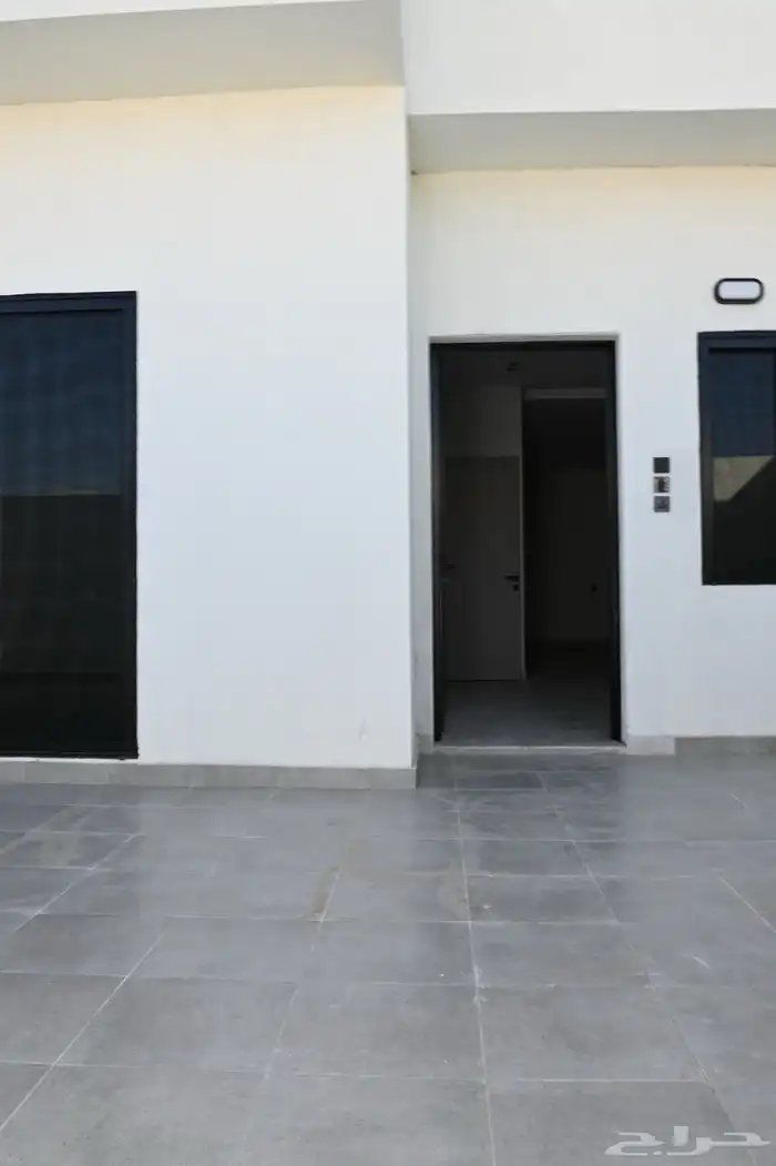 روف للبيع حي النزهة 1