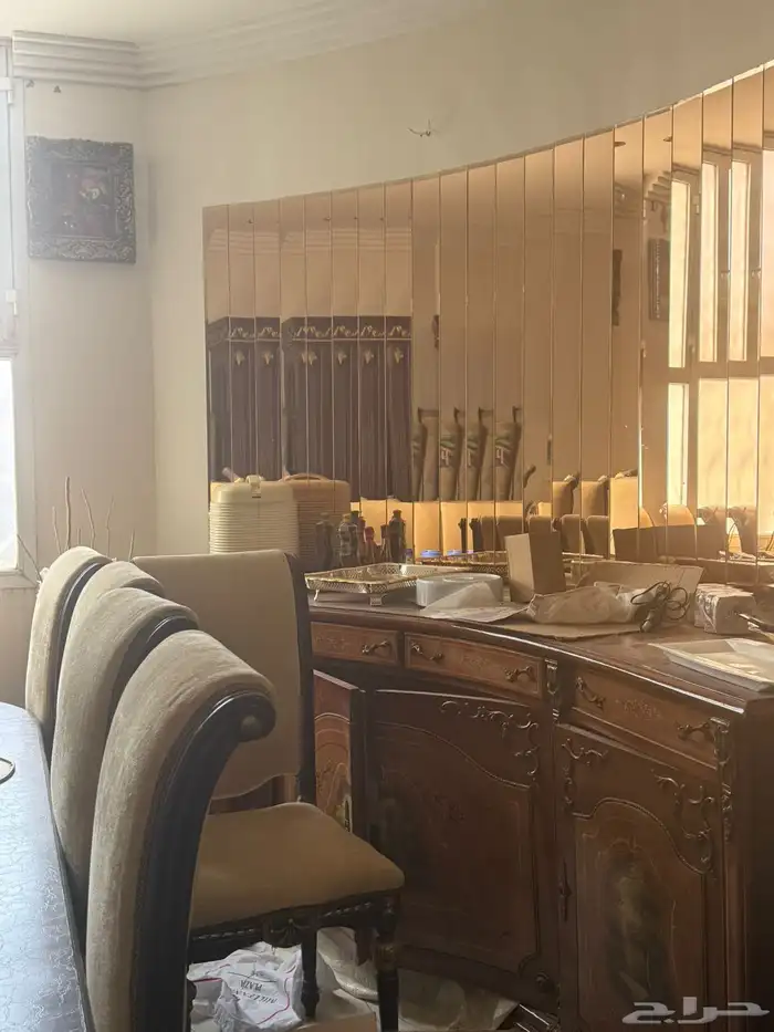 بوفية وطاولة طعام 1