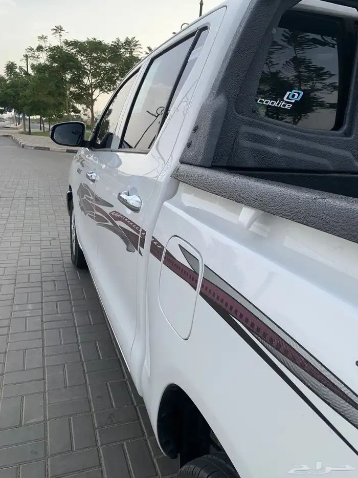 للبيع هايلوكس 2023 بنزين 2