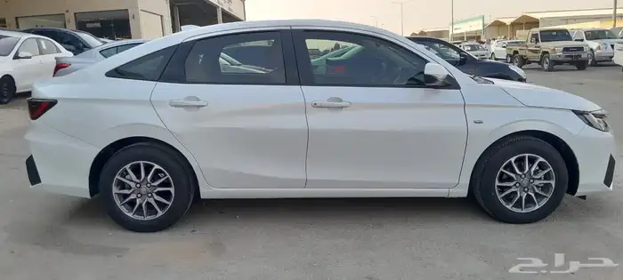 تويوتا يارس 2024 بحالة الوكالة 4