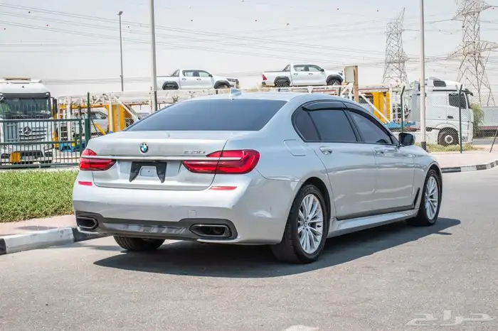 للبيع BMW الفئه السابعه 750LI 5