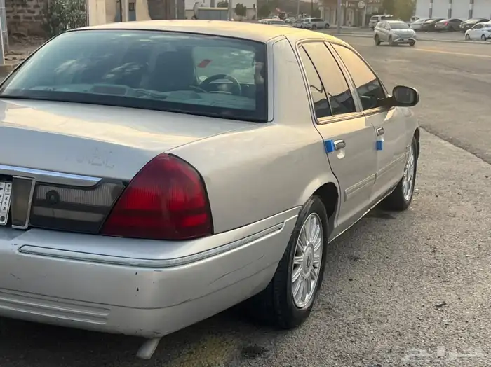 فورد جراند ماركيز 2010 امريكي ممشى 186000 ميل يعادل 299000 4