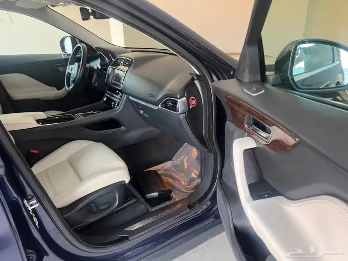للبيع جاكوار F pace 2017 7