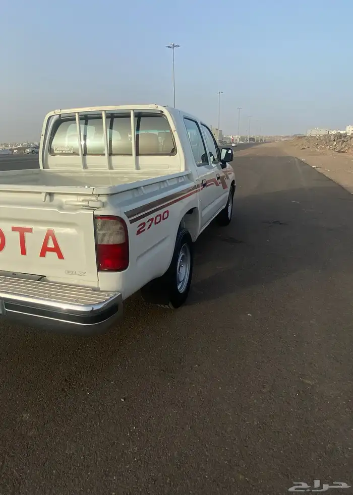هايلوكس 2000 4
