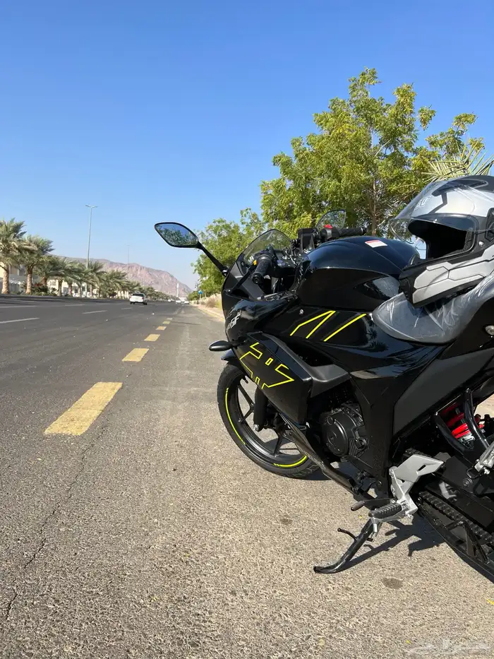 للبيع سوزوكي gixxer 150 3
