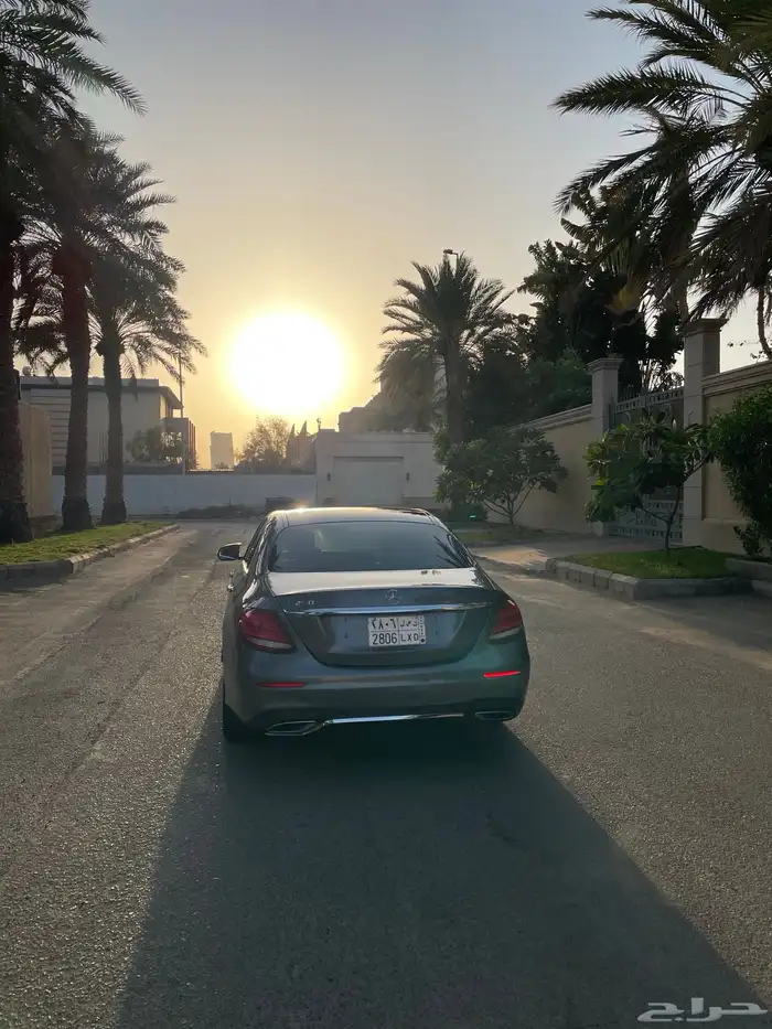 مرسيدس E200 2020 فل شبه مخزن 7