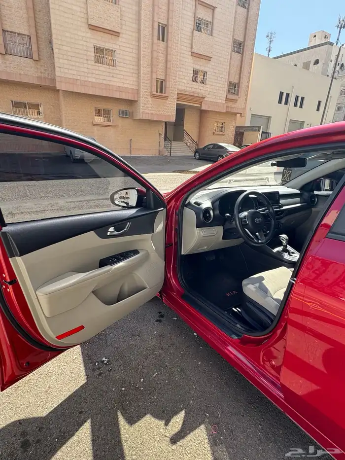 للبيع كيا سيراتو 2019 بودي بلد بحالة ممتازه 6
