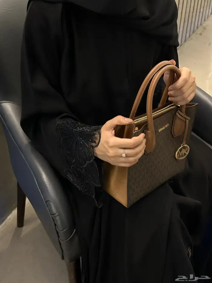 عبايات باسعار مناسبة 3