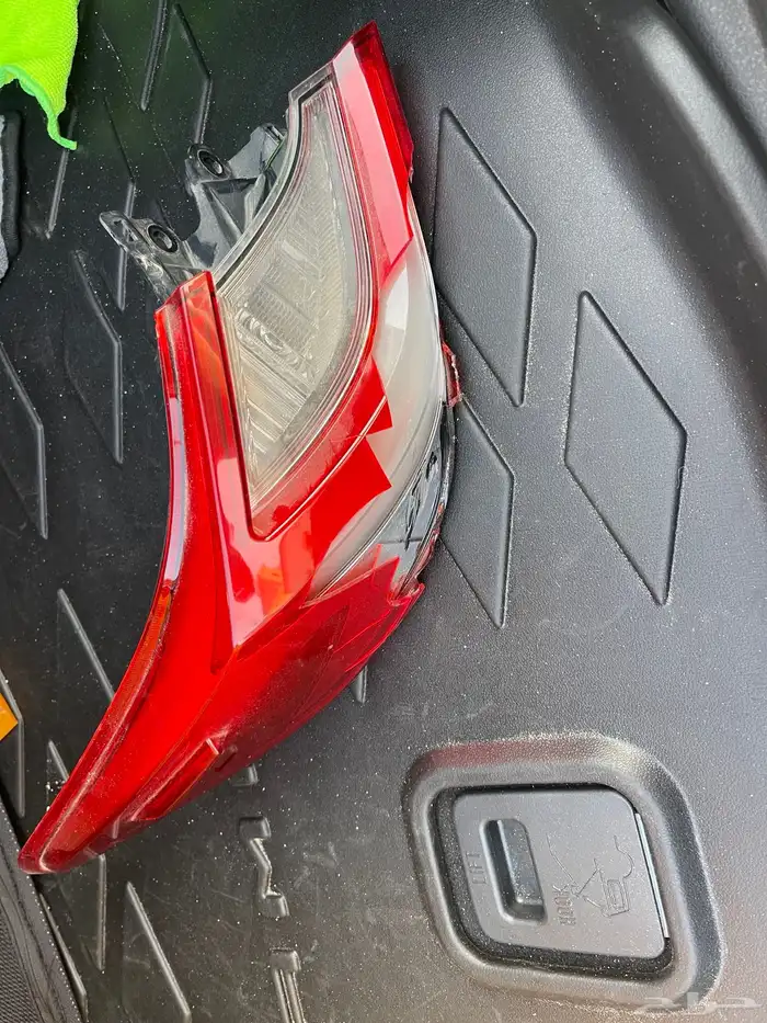 أسطب خلفي كامري 2025 1