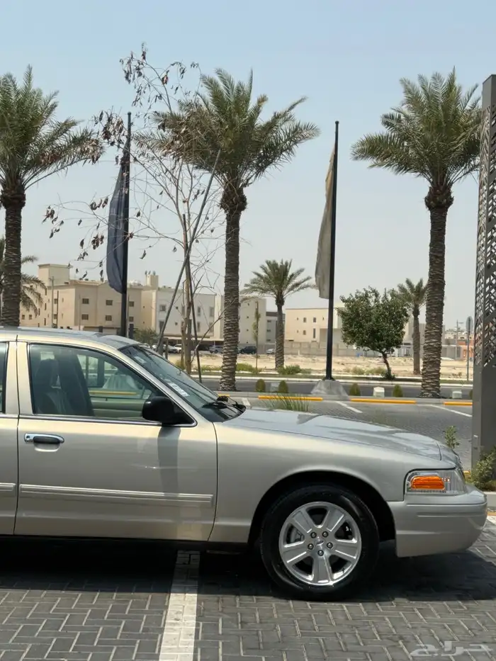للبيع فورد فاكتوريا المديل 2010 سعودي ( لارج ) 11