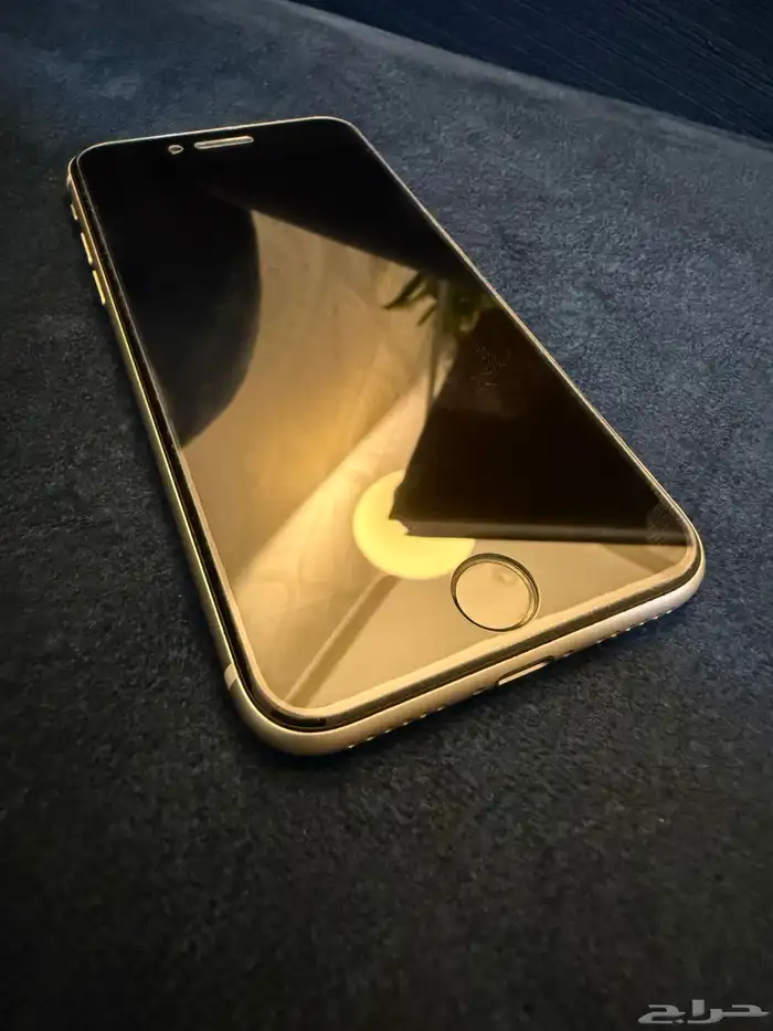 للبيع ايفون se3 0