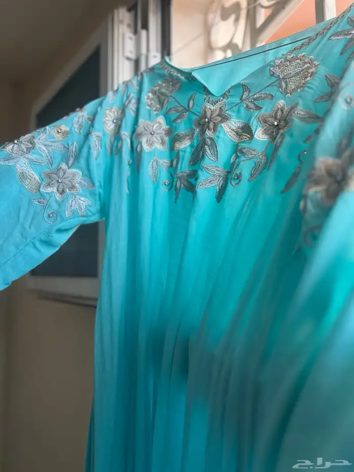 فساتين وجلابيات راقية للبيع 30