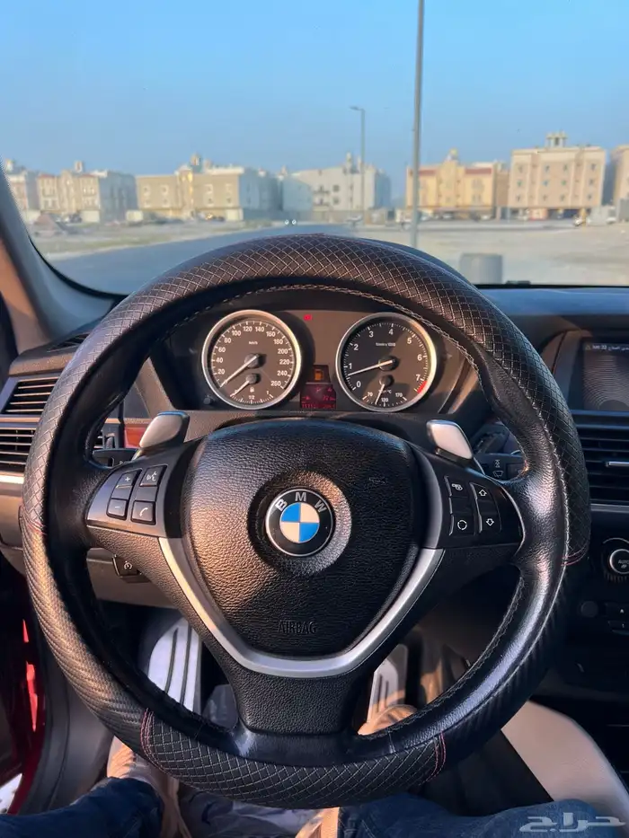 للبيع على السوم BMW X6 2011 8