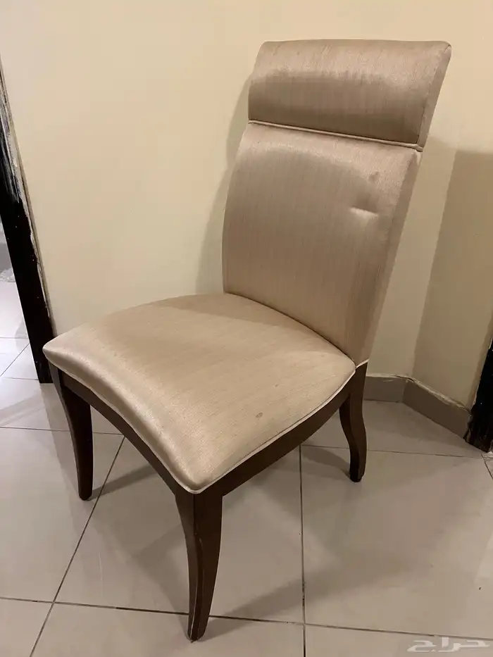 غرفة طعام نظيفه جدا واستعمال خفيف )إيطالي) 3
