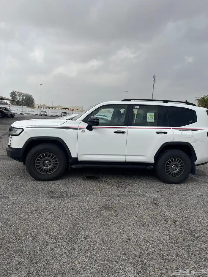 لاندكروزر جي ار سبورت واصل سومه 243000 1