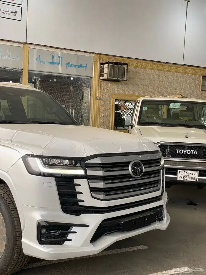 تويوتا لاندكروزر. VXR S. بريمي. أصفار باقل الأسعار 3