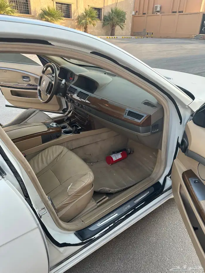 للبيع بي ام دبليو 730 نظيفة 10