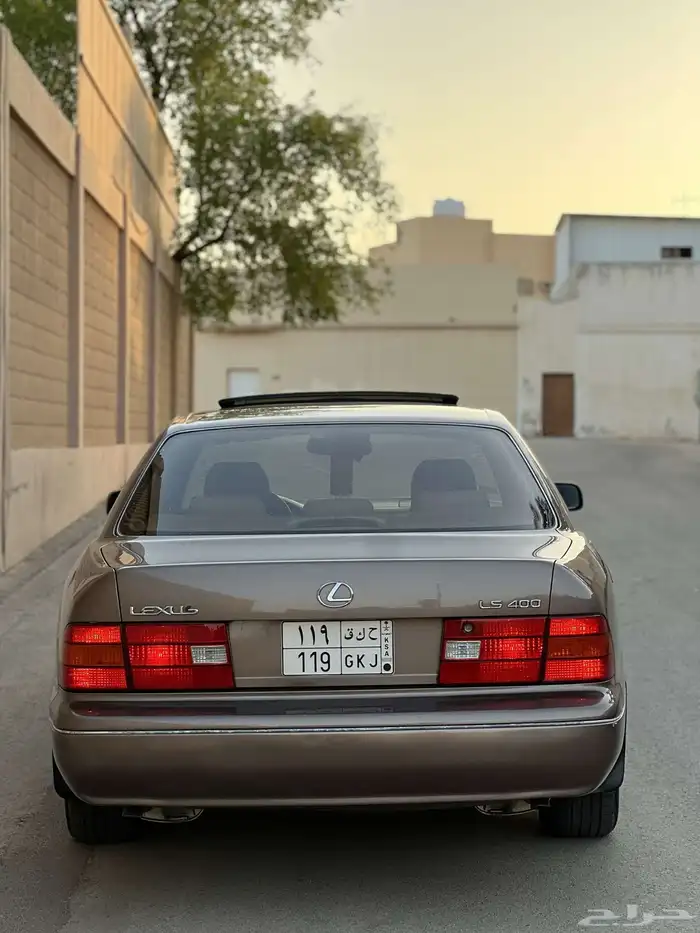 لكزس LS400 موديل 99 18